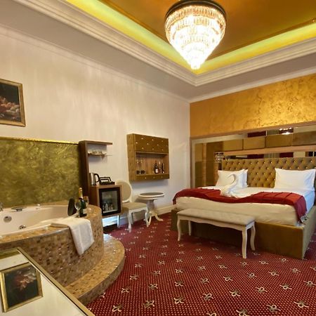 Vila Imperial One Luxury Boutique Hotel Fagaras Exterior foto