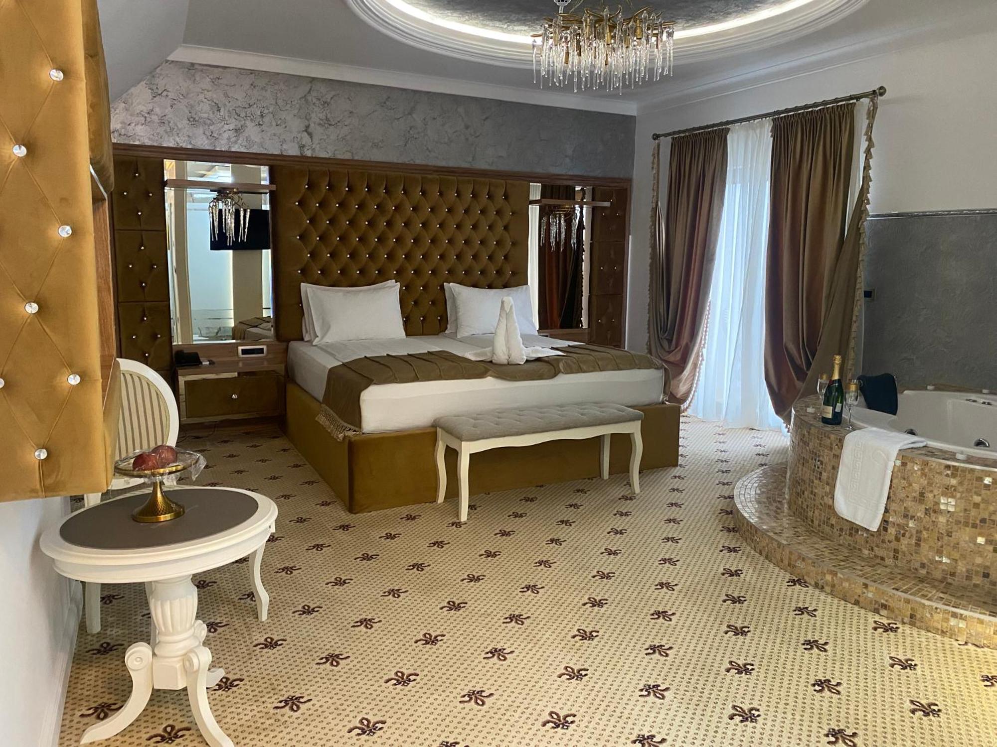 Vila Imperial One Luxury Boutique Hotel Fagaras Exterior foto
